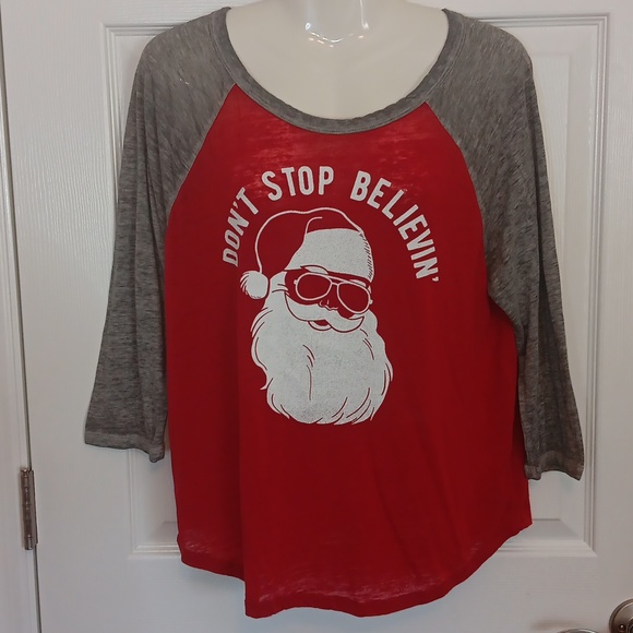Fifth Sun Women's XL Holiday Santa Tee-Shirt Red Gray Long Sleeve - Picture 1 of 9